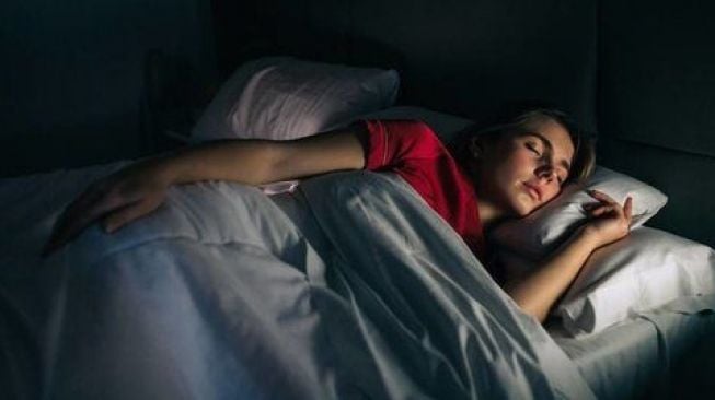 Risiko Stroke Sebanyak 43 Persen Ketika Terkena Paparan Cahaya Saat Tidur Malam